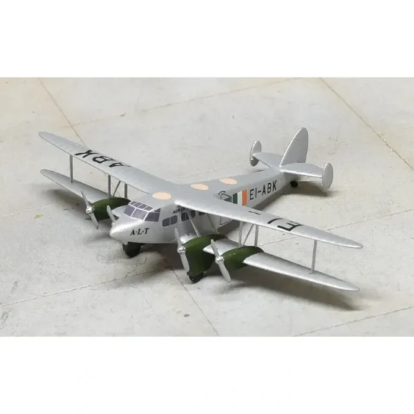 Shop Sky Classics SC2DH8606 1:200 De Havilland DH.86B Express EI-ABK Aer Lingus 1938 - Miniature Marvels: Airplane Models & Painted Dice Airplane Model
