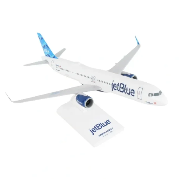 SkyMarks 1:150 jetBlue Airbus A321neoLR N4048J SKR1025 - Miniature Marvels: Airplane Models & Painted Dice* Airplane Model