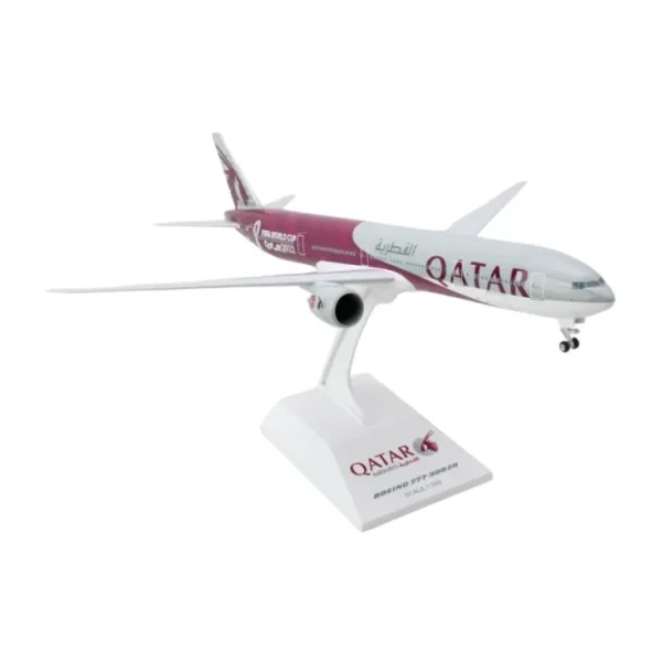 Outlet SkyMarks 1:200 Qatar Boeing 777-300 A7-BEB "FIFA World Cup 2022" SKR1141 - Miniature Marvels: Airplane Models & Painted Dice Airplane Model