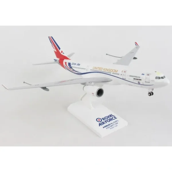 Hot SkyMarks 1:200 Royal Air Force A330-200 SKR1058 - Miniature Marvels: Airplane Models & Painted Dice Airplane Model