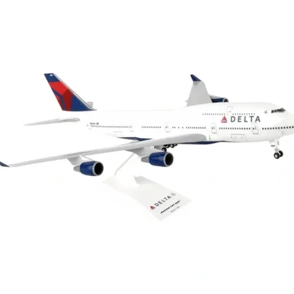 Flash Sale SKYMARKS SKR508 1:200 DELTA 747-400 W/GEAR - Miniature Marvels: Airplane Models & Painted Dice Airplane Model
