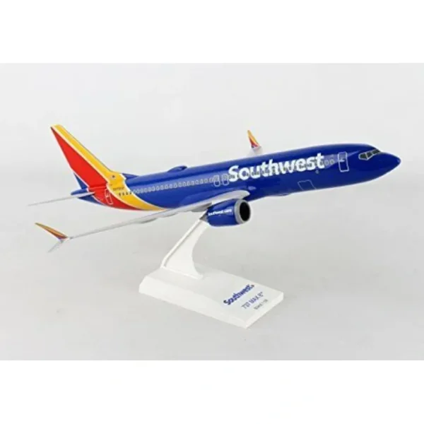 Best Sale Skymarks SKR938 1:130 Southwest Boeing 737 MAX8 - Miniature Marvels: Airplane Models & Painted Dice Airplane Model