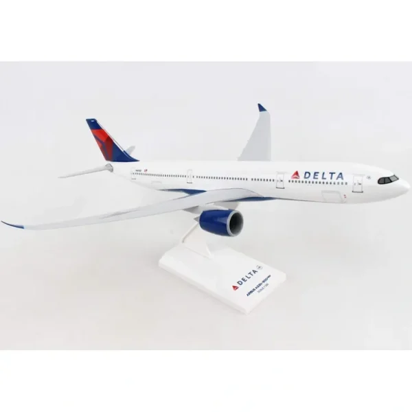 Hot SKYMARKS SKR984 DELTA A330-900NEO 1/200 - Miniature Marvels: Airplane Models & Painted Dice Airplane Model