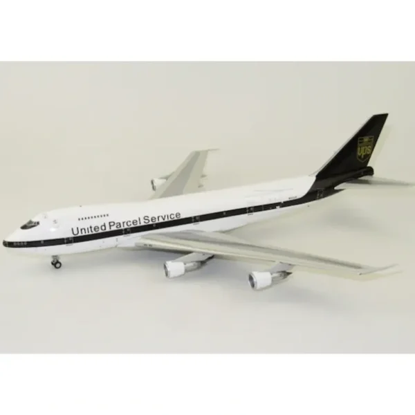 *WB Models WB-747-UPS 1:200 UPS Boeing 747-200 - Miniature Marvels: Airplane Models & Painted Dice* Airplane Model