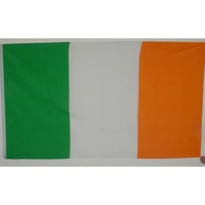 Shop Wholesale Lot 10 - IRISH IRELAND Flag 3 x 5 foot flags - Miniature Marvels: Airplane Models & Painted Dice Egpull