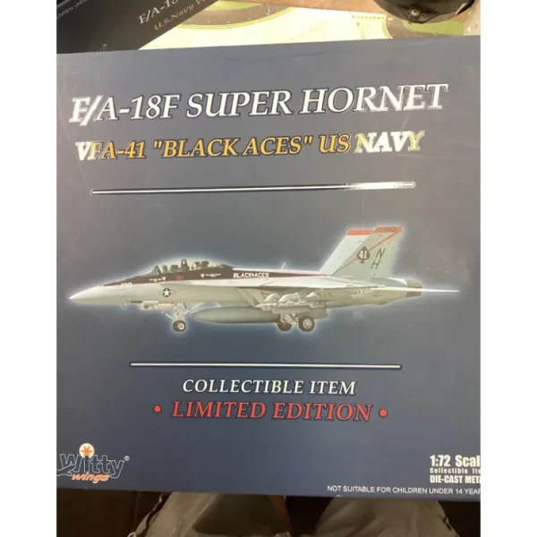 Fashion Witty Wings WTW-72-008-013 1:72 F/a-18F VFA-41 Black Aces" - Miniature Marvels: Airplane Models & Painted Dice Airplane Model